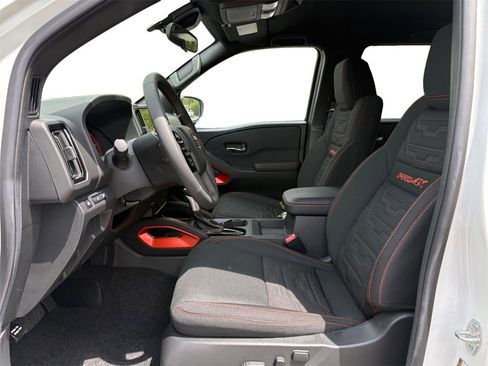 New 2025 Nissan Frontier PRO-4X image 9