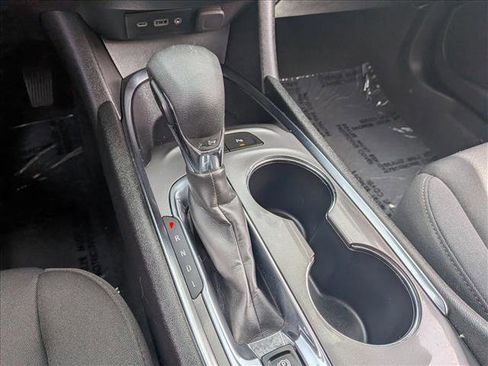 Used 2024 Chevrolet Malibu LT image 18