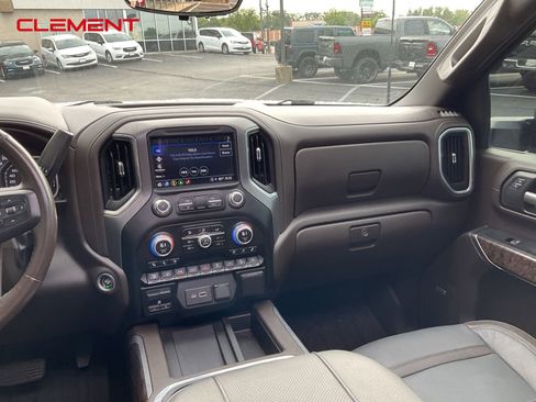 Used 2023 GMC Sierra 2500 Denali w/ Denali Ultimate Package AWD/4WD image 16
