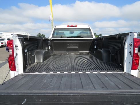 Used 2025 Chevrolet Silverado 1500 W/T RWD image 12
