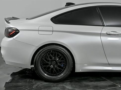 Used 2015 BMW M4 image 12