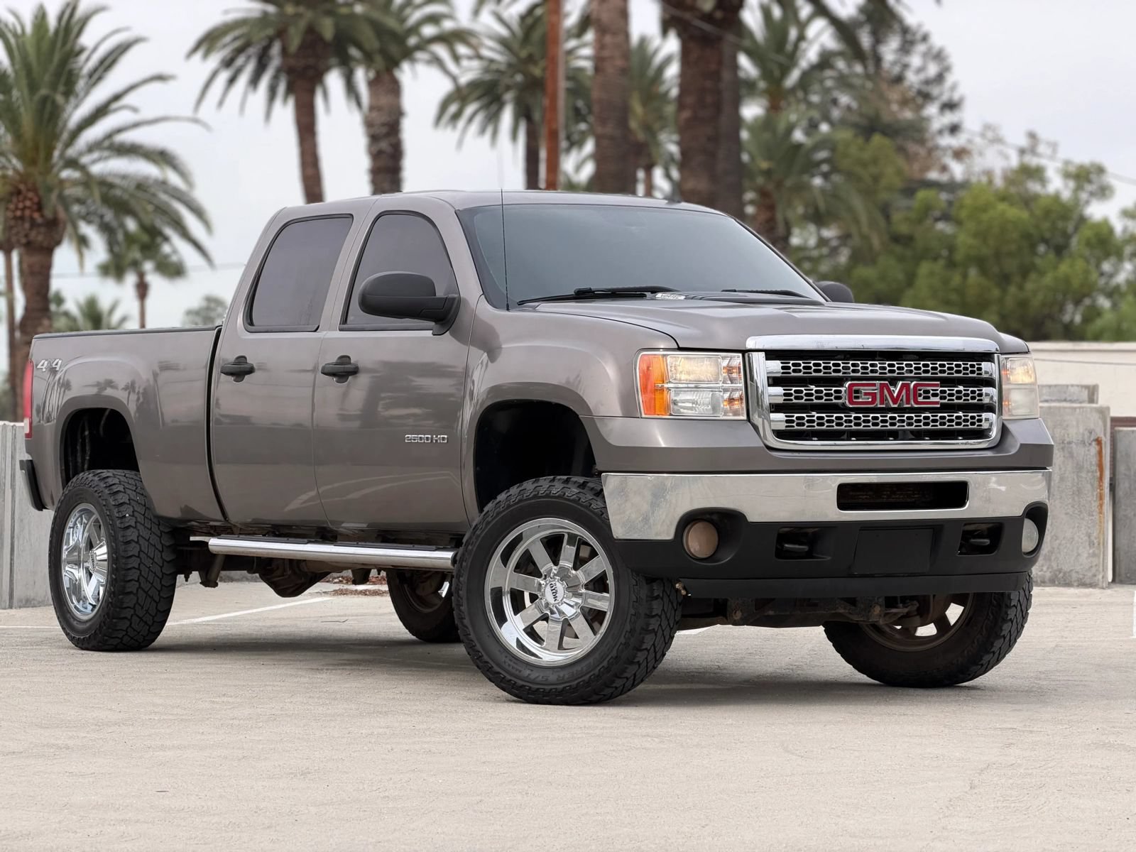 Used 2013 GMC Sierra 2500 SLE AWD/4WD image 4