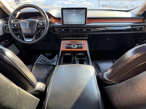Used 2020 Lincoln Aviator Reserve w/ Equipment Group 202A image 19