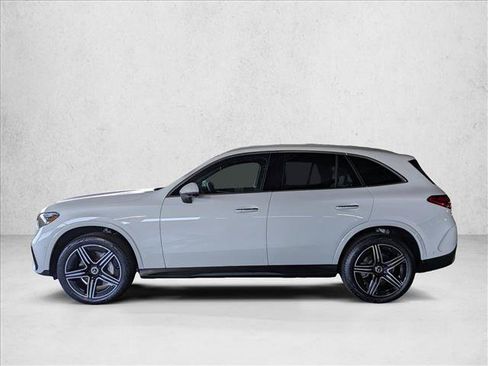 Certified 2023 Mercedes-Benz GLC 300 image 9