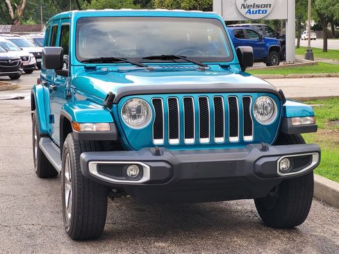 Used 2020 Jeep Wrangler Unlimited Sahara w/ Uconnect 4C Nav & Sound Group AWD/4WD image 2