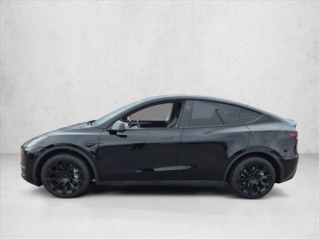 Used 2024 Tesla Model Y Long Range AWD/4WD image 8