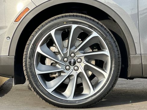 Used 2022 Lincoln Nautilus Reserve w/ Equipment Group 202A image 26