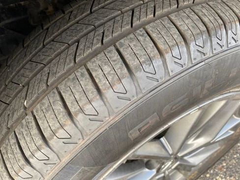 Used 2021 Nissan Rogue S image 22