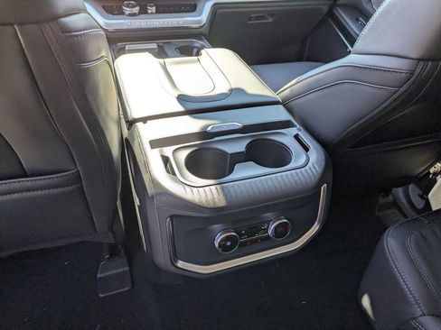 New 2025 Ford Expedition Platinum w/ Driver's Package image 29