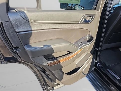 Used 2020 Chevrolet Tahoe LT image 30