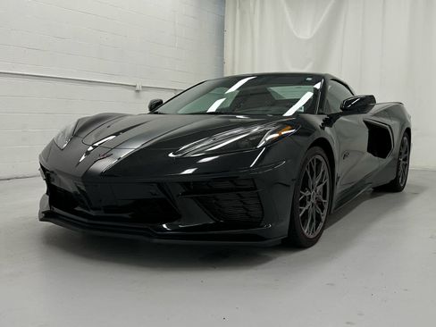 Used 2023 Chevrolet Corvette Stingray Premium Conv w/ Z51 Performance Package image 11