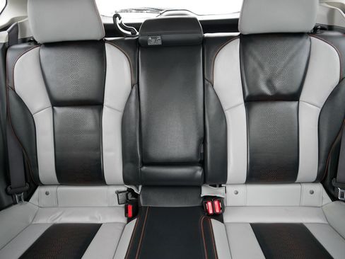 Used 2023 Subaru Crosstrek 2.5i Limited w/ Moonroof Package image 13