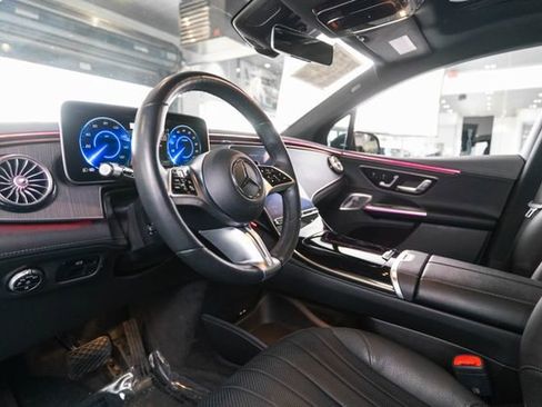 Certified 2023 Mercedes-Benz EQE 500 4MATIC SUV image 4