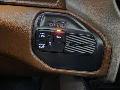 Used 2019 RAM 3500 Laramie AWD/4WD image 51