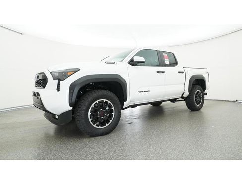 New 2025 Toyota Tacoma TRD Off-Road AWD/4WD image 17