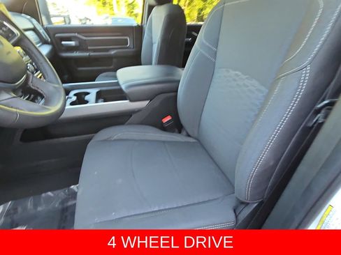 Used 2025 RAM 3500 Big Horn AWD/4WD image 15