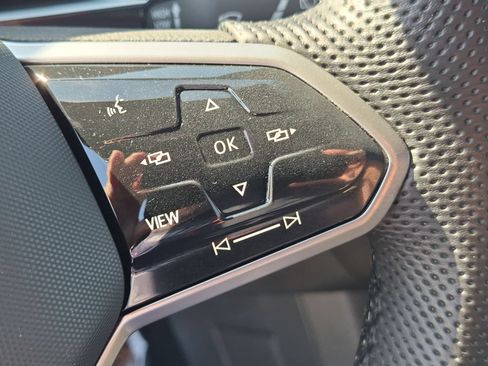 Used 2024 Volkswagen Tiguan SE R-Line AWD/4WD image 18