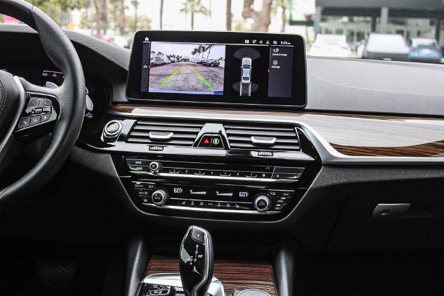 Used 2023 BMW 540i w/ Premium Package RWD image 14