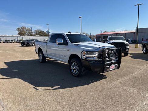 Used 2024 RAM 2500 Laramie image 7