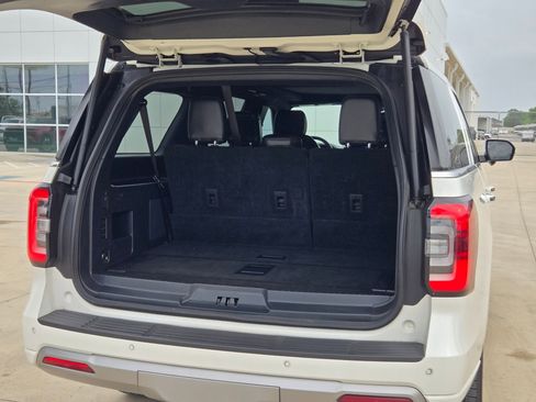 Used 2023 Ford Expedition Max Platinum RWD image 26