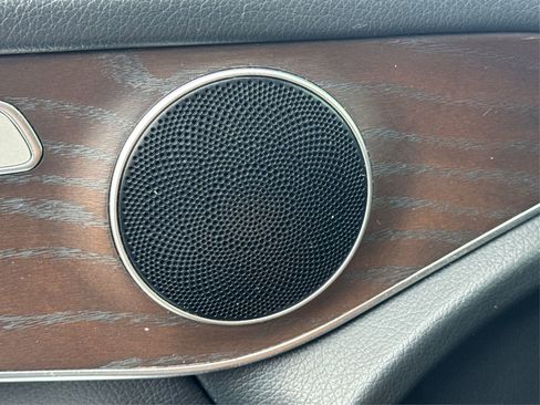 Used 2019 Mercedes-Benz GLC 300 image 35