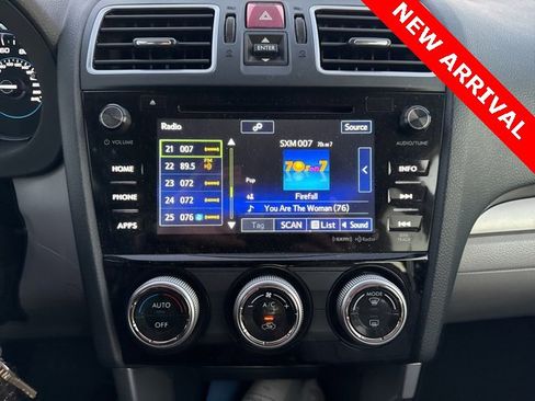 Used 2017 Subaru Forester 2.5i Premium image 14