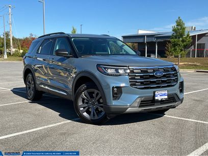 New 2025 Ford Explorer Active w/ Active Comfort Package