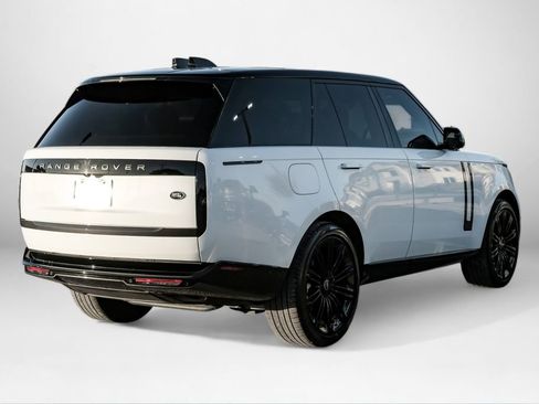 Used 2022 Land Rover Range Rover SE AWD/4WD image 5