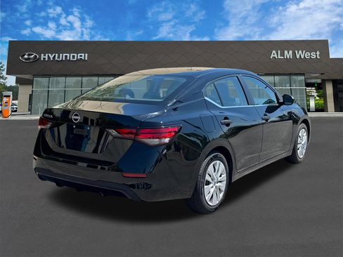 Used 2024 Nissan Sentra S FWD image 5