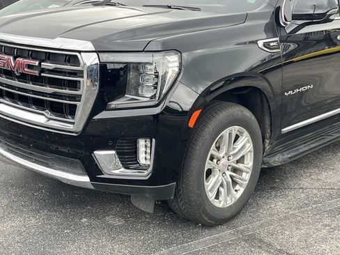 Used 2023 GMC Yukon SLT w/ SLT Premium Package AWD/4WD image 11