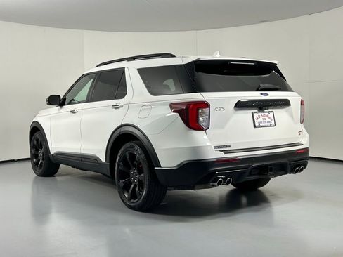 Used 2020 Ford Explorer ST w/ ST Street Pack image 5
