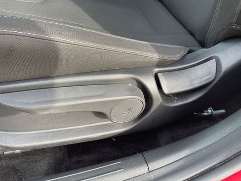 Used 2025 Hyundai Elantra SEL image 23