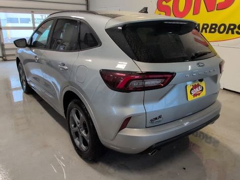 Certified 2023 Ford Escape ST-Line image 3