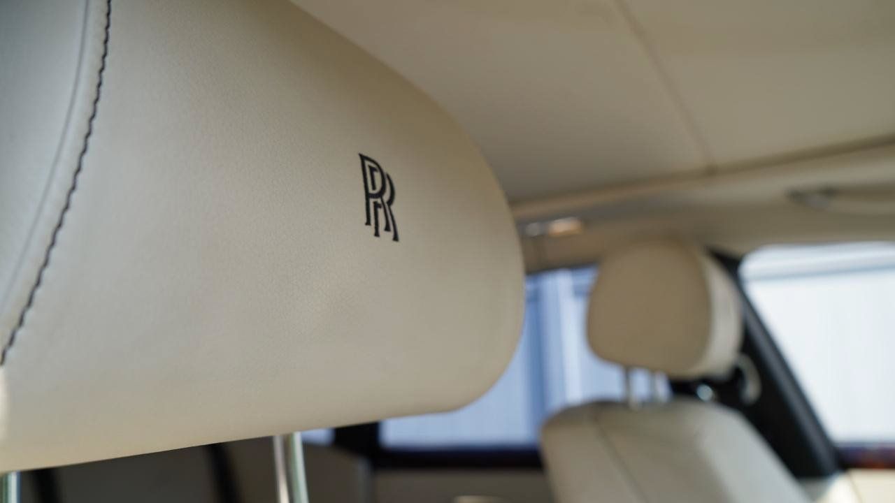 Used 2011 Rolls-Royce Ghost RWD image 49