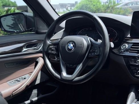 Used 2021 BMW 530i xDrive w/ Premium Package AWD/4WD image 28