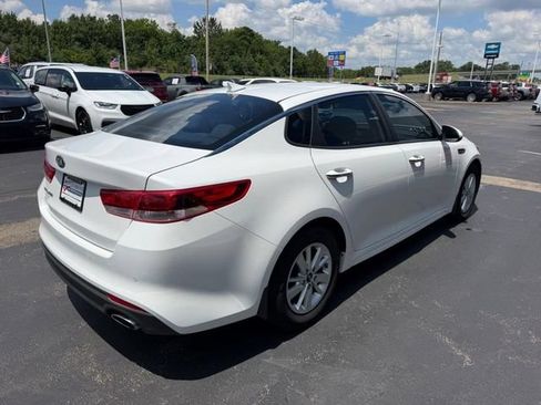 Used 2018 Kia Optima LX w/ Convenience Package FWD image 5