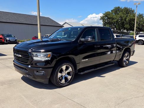 Used 2023 RAM 1500 Laramie AWD/4WD image 3