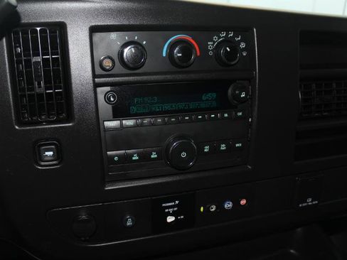 Used 2022 GMC Savana 2500 G2500 Cargo Van w/ Driver Convenience Package image 26