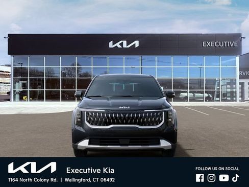 New 2026 Kia Carnival EX FWD image 2