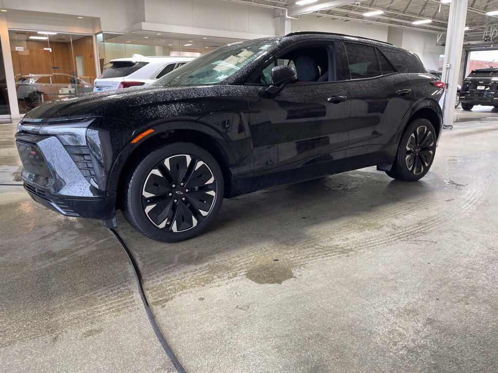 Used 2024 Chevrolet Blazer EV RS AWD/4WD image 1
