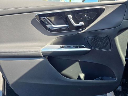 New 2026 Mercedes-Benz GLC 300 4MATIC image 32
