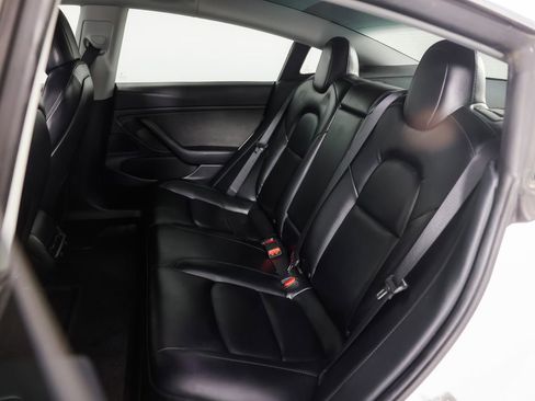 Used 2020 Tesla Model 3 Long Range image 17
