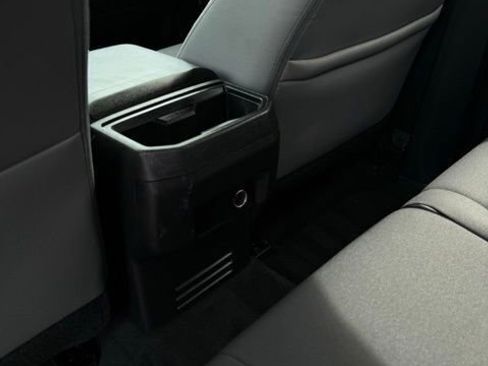 Used 2025 Toyota Tacoma TRD Off-Road image 15