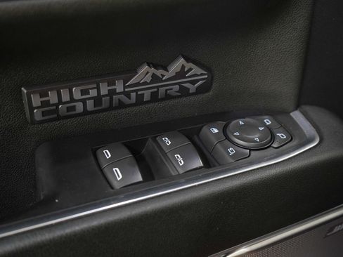 Used 2023 Chevrolet Silverado 1500 High Country w/ Z71 Off-Road Package AWD/4WD image 24