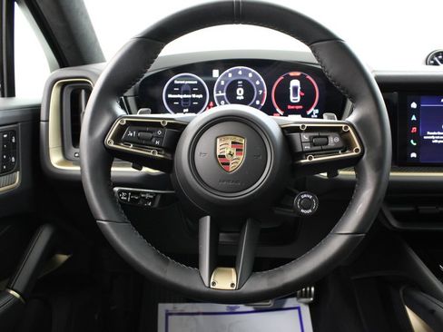 Used 2026 Porsche Cayenne GTS AWD/4WD image 30