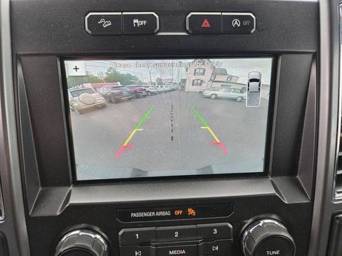 Used 2018 Ford F150 XLT w/ Equipment Group 302A Luxury AWD/4WD image 24