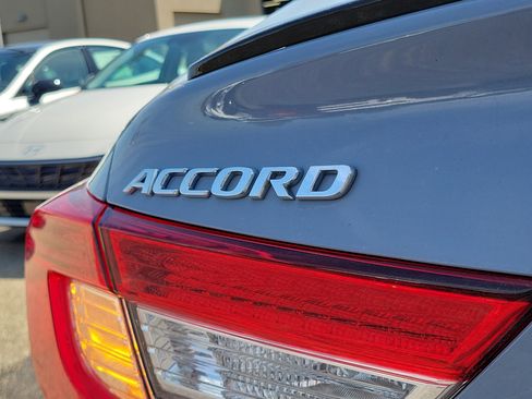 Used 2022 Honda Accord Sport Special Edition image 6