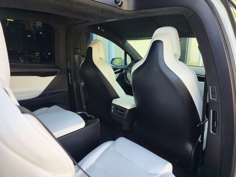 Used 2017 Tesla Model X 100D AWD/4WD image 28