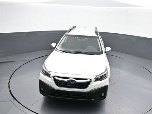 Used 2022 Subaru Outback Premium image 34