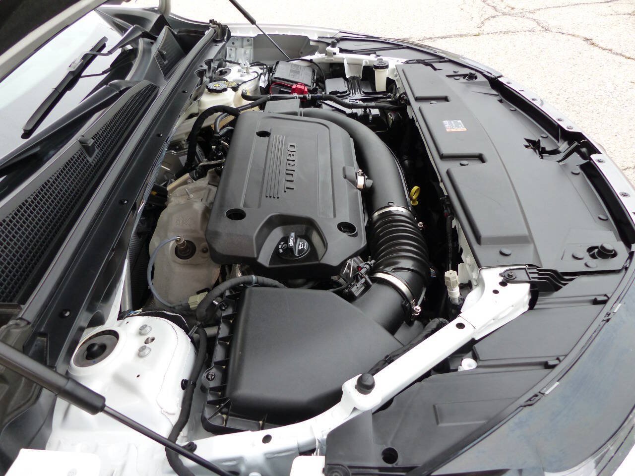 Used 2023 Buick Envision Avenir AWD/4WD image 19